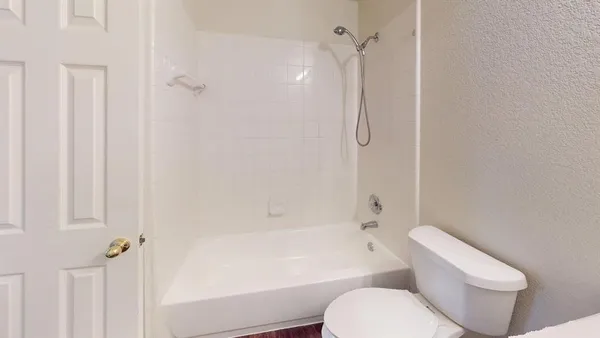 $2,550 | 3223 Winding Ridge Circle, Arlington, TX 76063