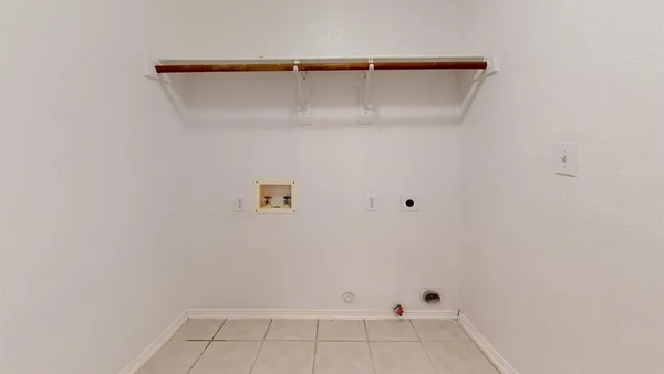 $2,550 | 3223 Winding Ridge Circle, Arlington, TX 76063