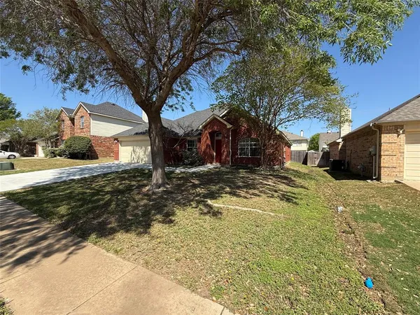 $2,550 | 3223 Winding Ridge Circle, Arlington, TX 76063