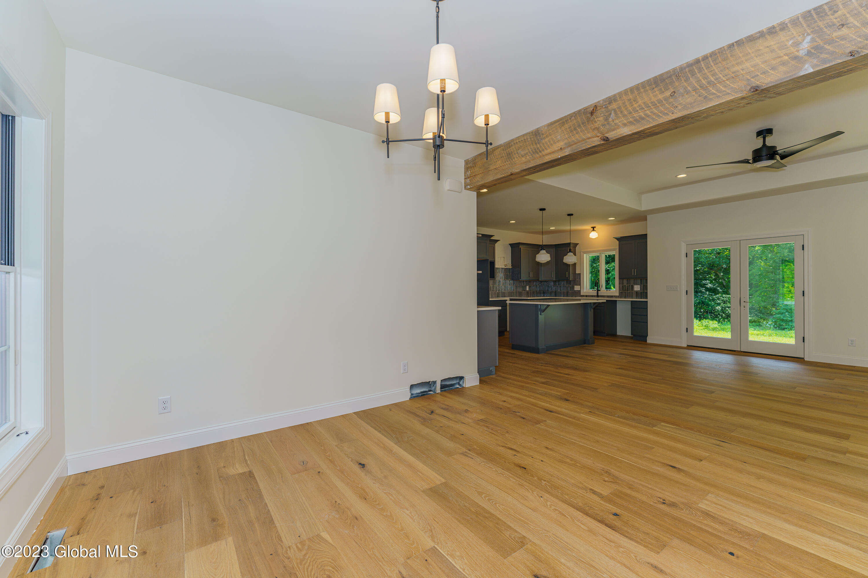 189 Woodin Road Halfmoon, NY 12065 - Photo 5 of 33 1 Diningroom 4