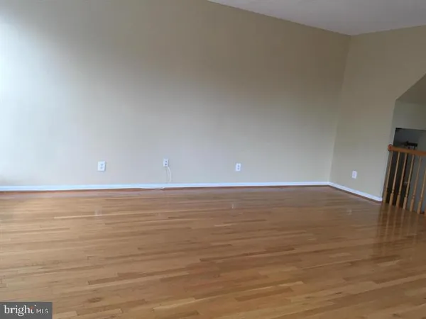 $3,000 | 2519 James Monroe Circle, Herndon, VA 20171