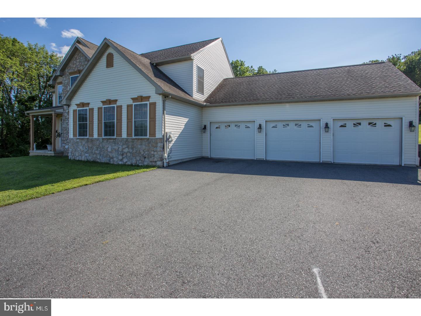 1291 Old Lancaster Pike Sinking Spring, PA 19608 - Photo 16 of 20 Garage