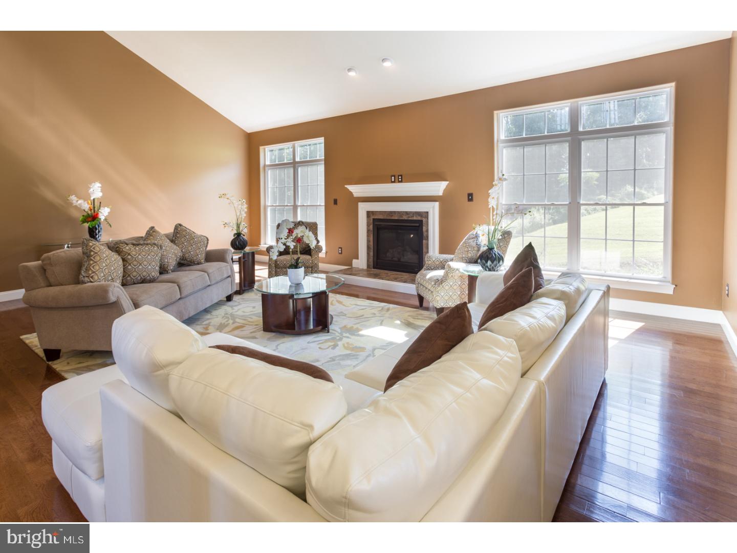 1291 Old Lancaster Pike Sinking Spring, PA 19608 - Photo 7 of 20 Great Room