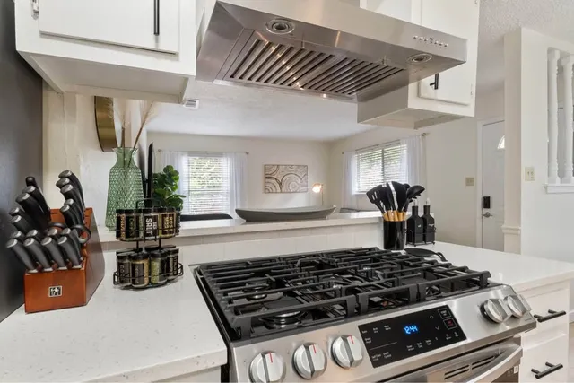 $685,000 | 3510 Southridge Drive, Austin, TX 78704