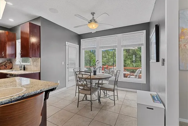 $550,000 | 6714 West 148th Terrace, Overland Park, KS 66223