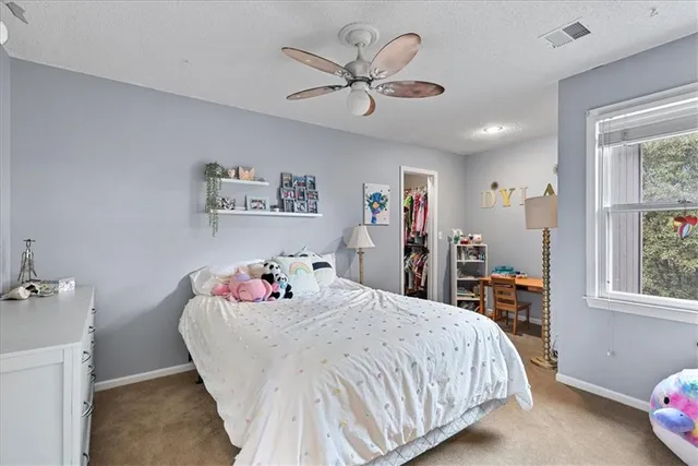 $550,000 | 6714 West 148th Terrace, Overland Park, KS 66223