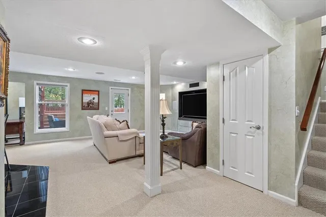 $550,000 | 6714 West 148th Terrace, Overland Park, KS 66223