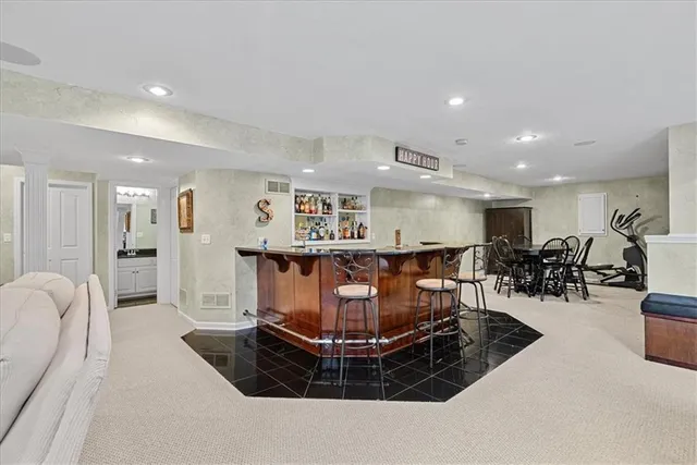 $550,000 | 6714 West 148th Terrace, Overland Park, KS 66223