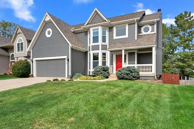 $550,000 | 6714 West 148th Terrace, Overland Park, KS 66223