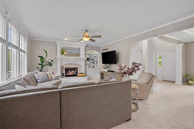 $550,000 | 6714 West 148th Terrace, Overland Park, KS 66223