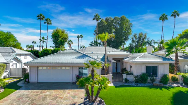 $1,097,000 | 54 Sutton Place East, Palm Desert, CA 92211