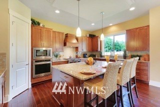 6607 Northeast 1st Street Renton, WA 98059 - Photo 2 of 6 Gallery Image 2