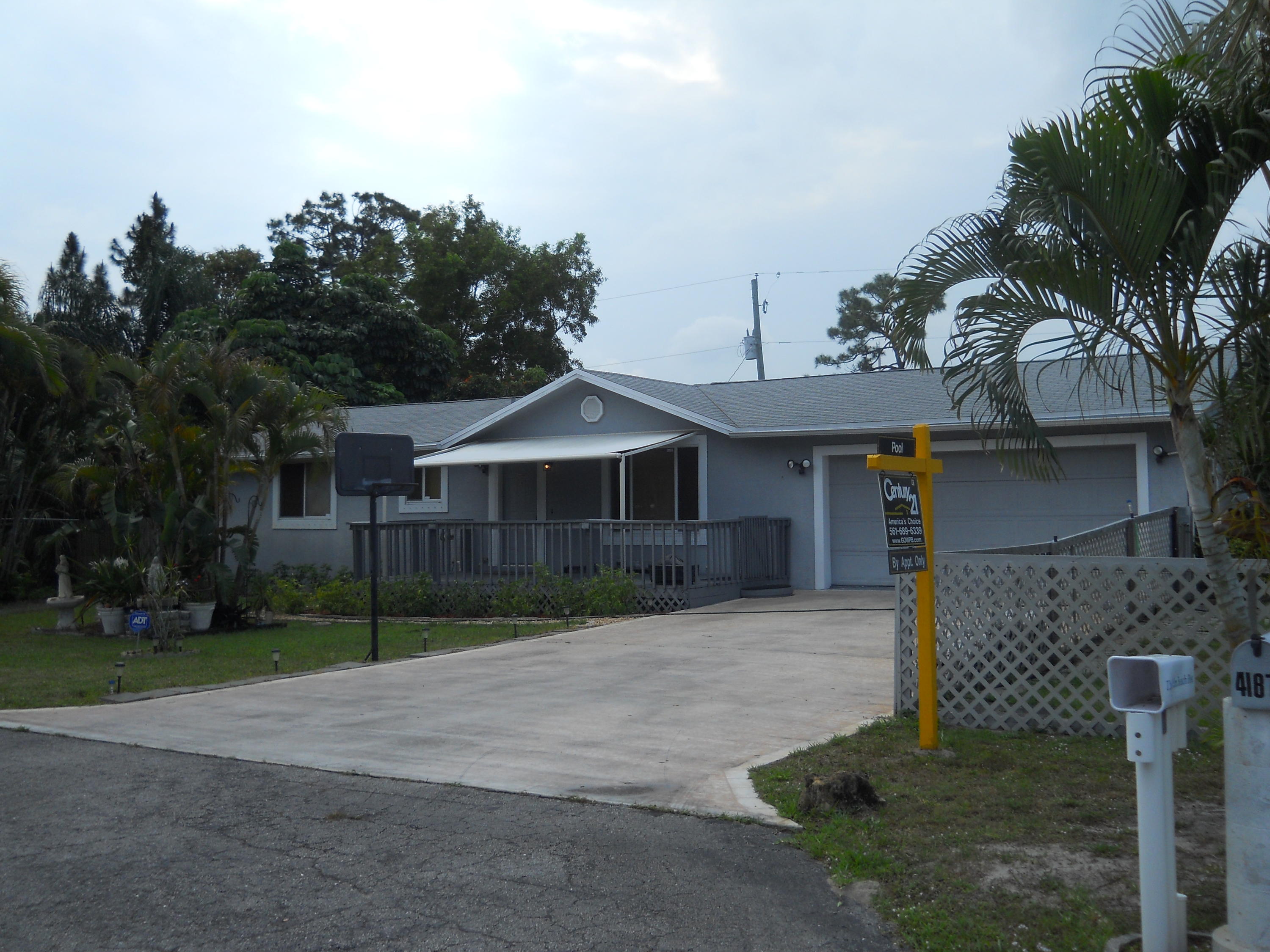 4187 Southview Road Lake Worth, FL 33463 - Photo 2 of 28 2010-03-08 001.JPG