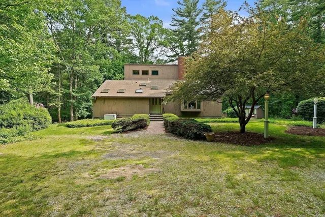 $820,000 | 575 First Parish Road, Scituate, MA 02066