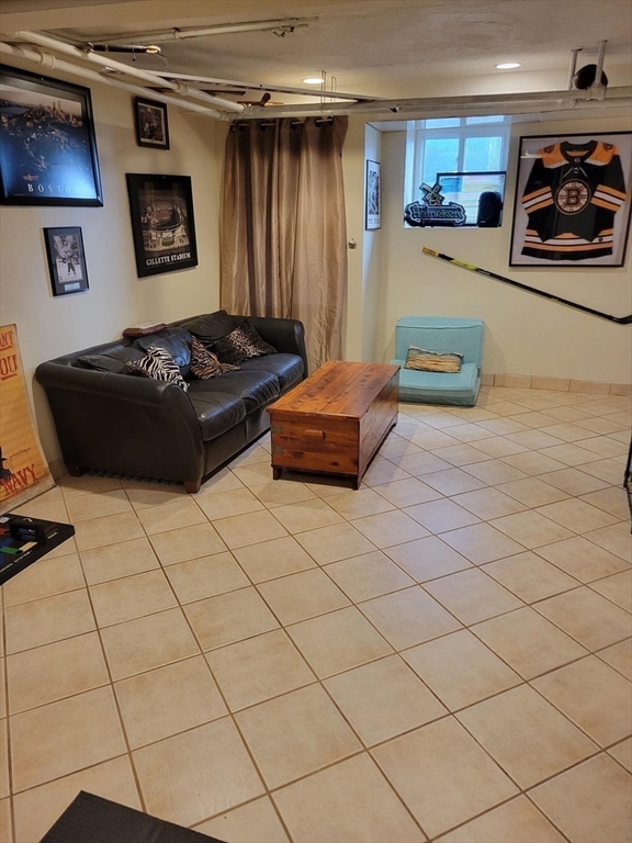 17 Maypole Road Quincy, MA 02169 - Photo 23 of 26 Gallery Image 23
