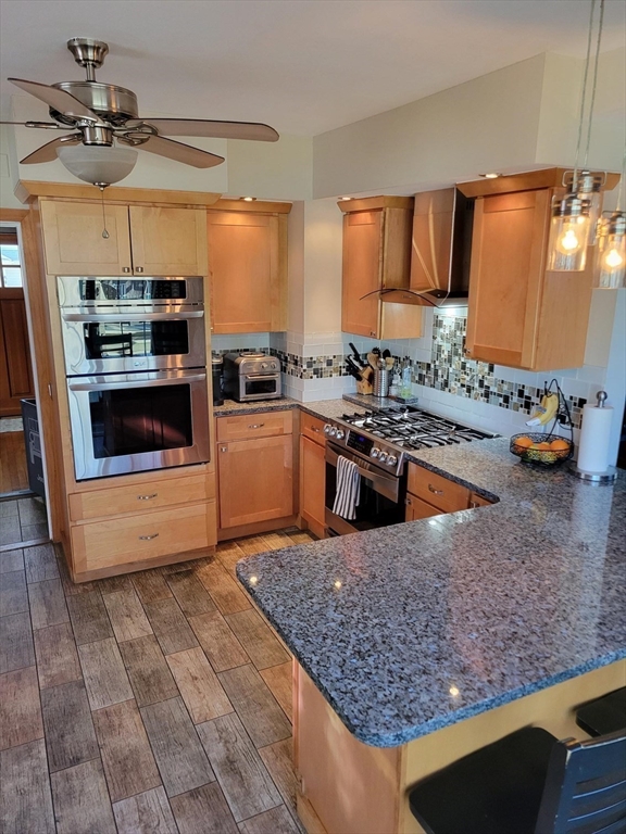 17 Maypole Road Quincy, MA 02169 - Photo 3 of 26 Gallery Image 3