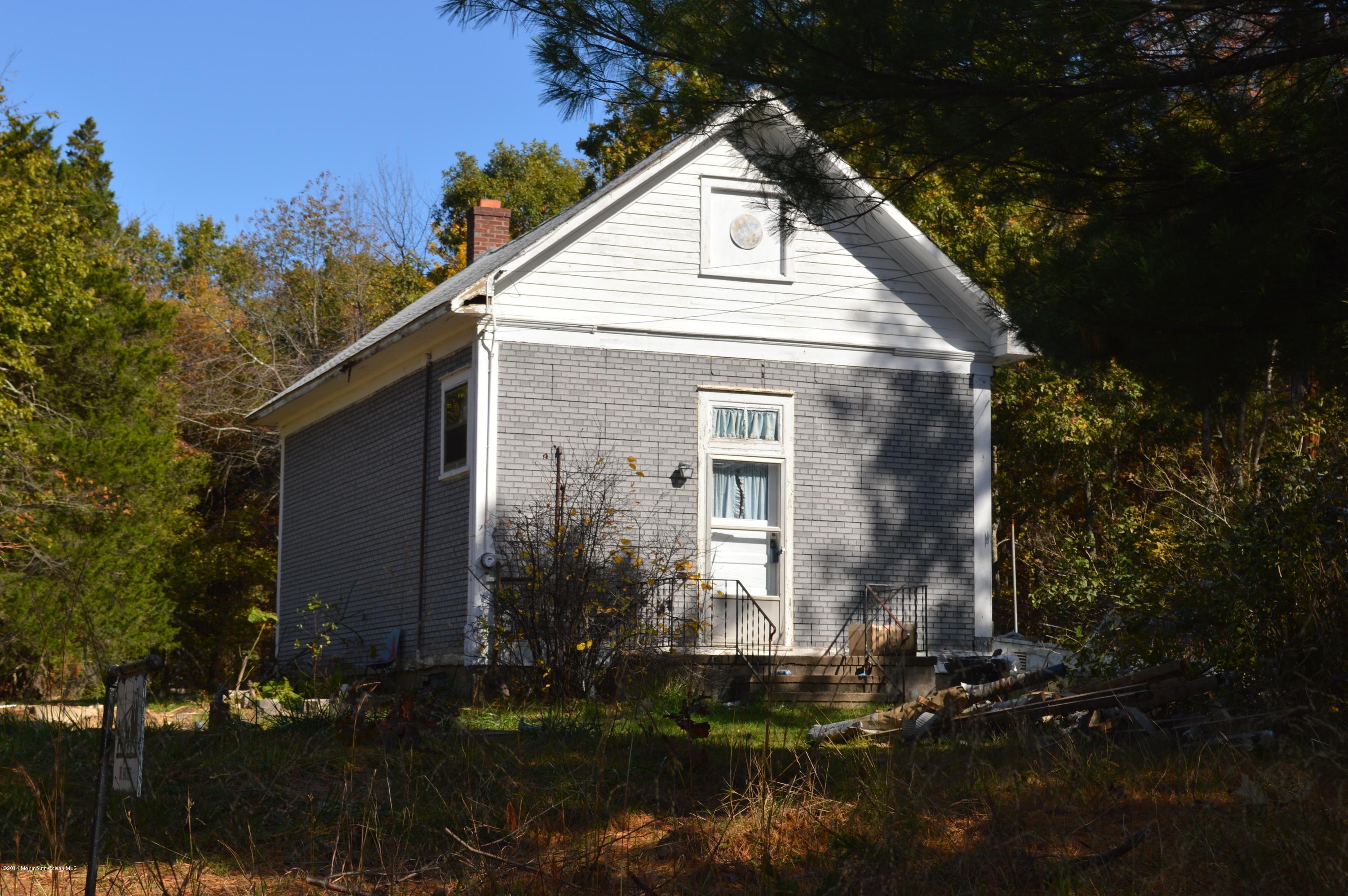 517 Leesville Road Jackson, NJ 08527 - Photo 2 of 9 DSC_9640