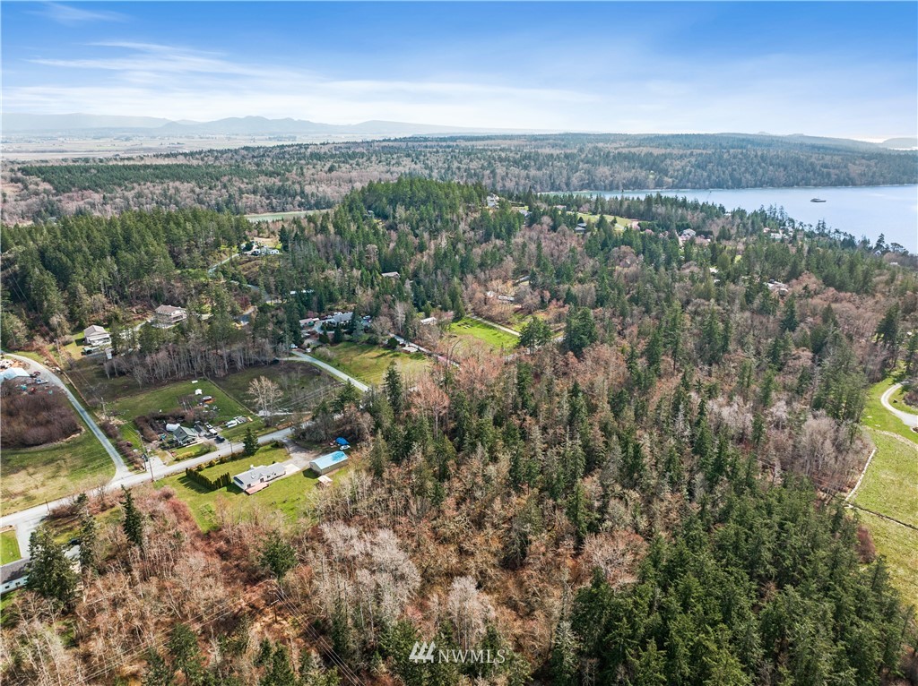 13042 Thompson Road Anacortes, WA 98221 - Photo 34 of 37 Gallery Image 34