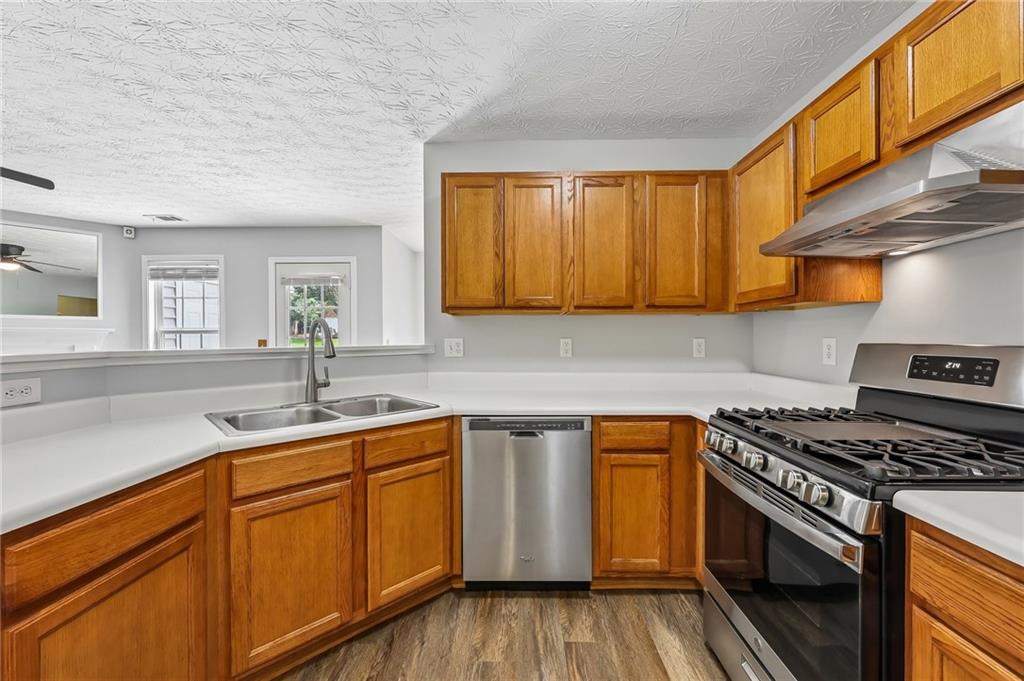 4653 Grand Central Parkway Decatur, GA 30035 - Photo 8 of 23