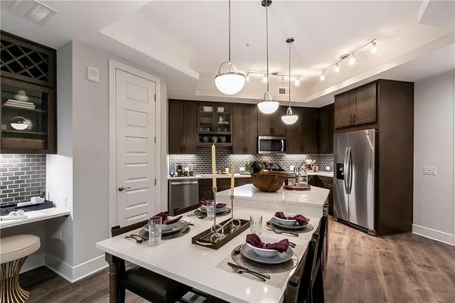 $2,883 | 6500 Aria Boulevard, Unit 556, Sandy Springs, GA 30328