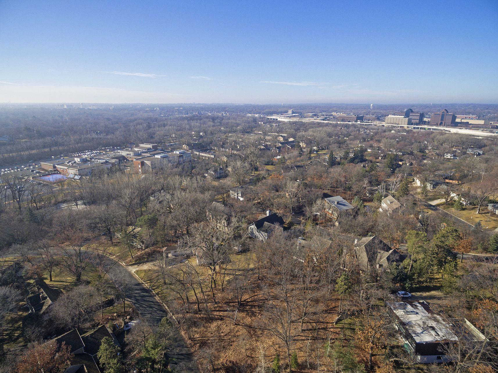 1408 Alpine Pass Golden Valley, MN 55416 - Photo 11 of 26