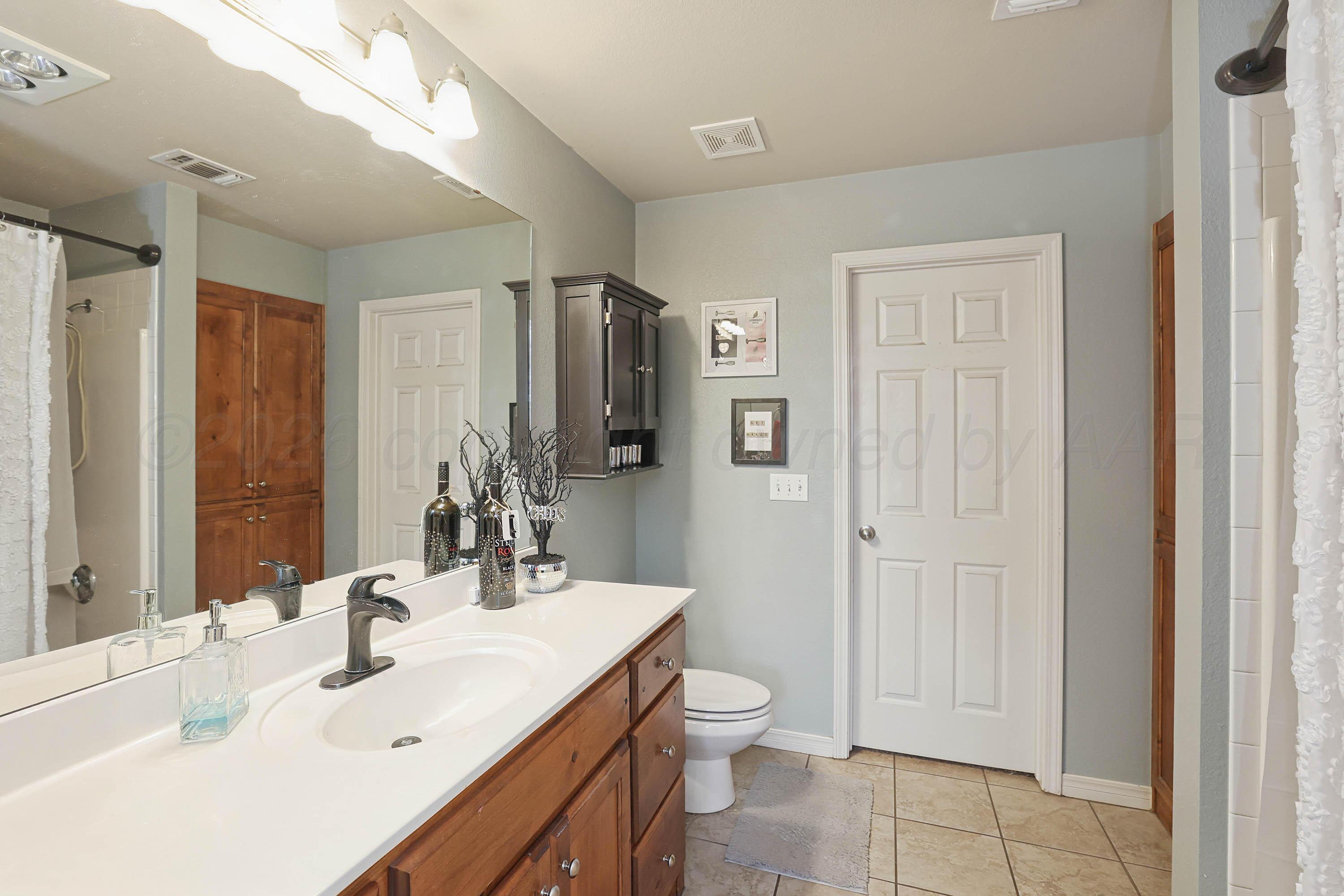 7110 Apollo Trail Amarillo, TX 79118 - Photo 14 of 27 15-Primary Bath