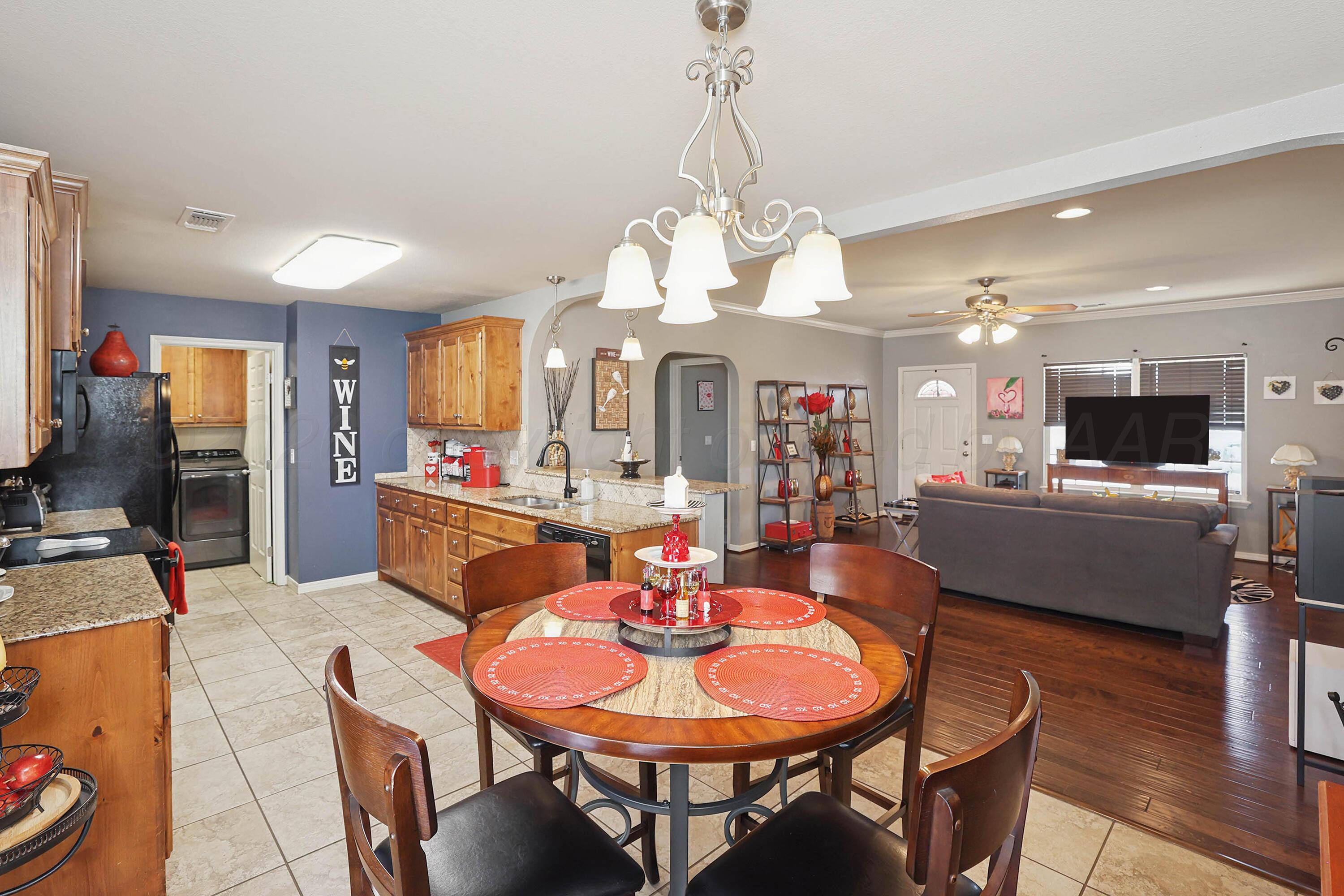 7110 Apollo Trail Amarillo, TX 79118 - Photo 8 of 27 9-Dining facing Kitchen & Living