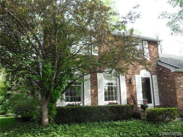 215 Robin Road Amherst, NY 14228 - Photo 1 of 1