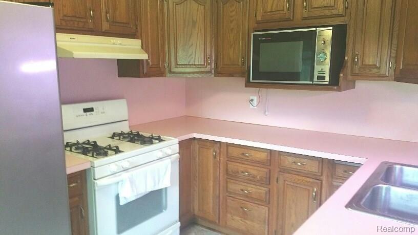 45964 Judd Road Belleville, MI 48111 - Photo 14 of 25