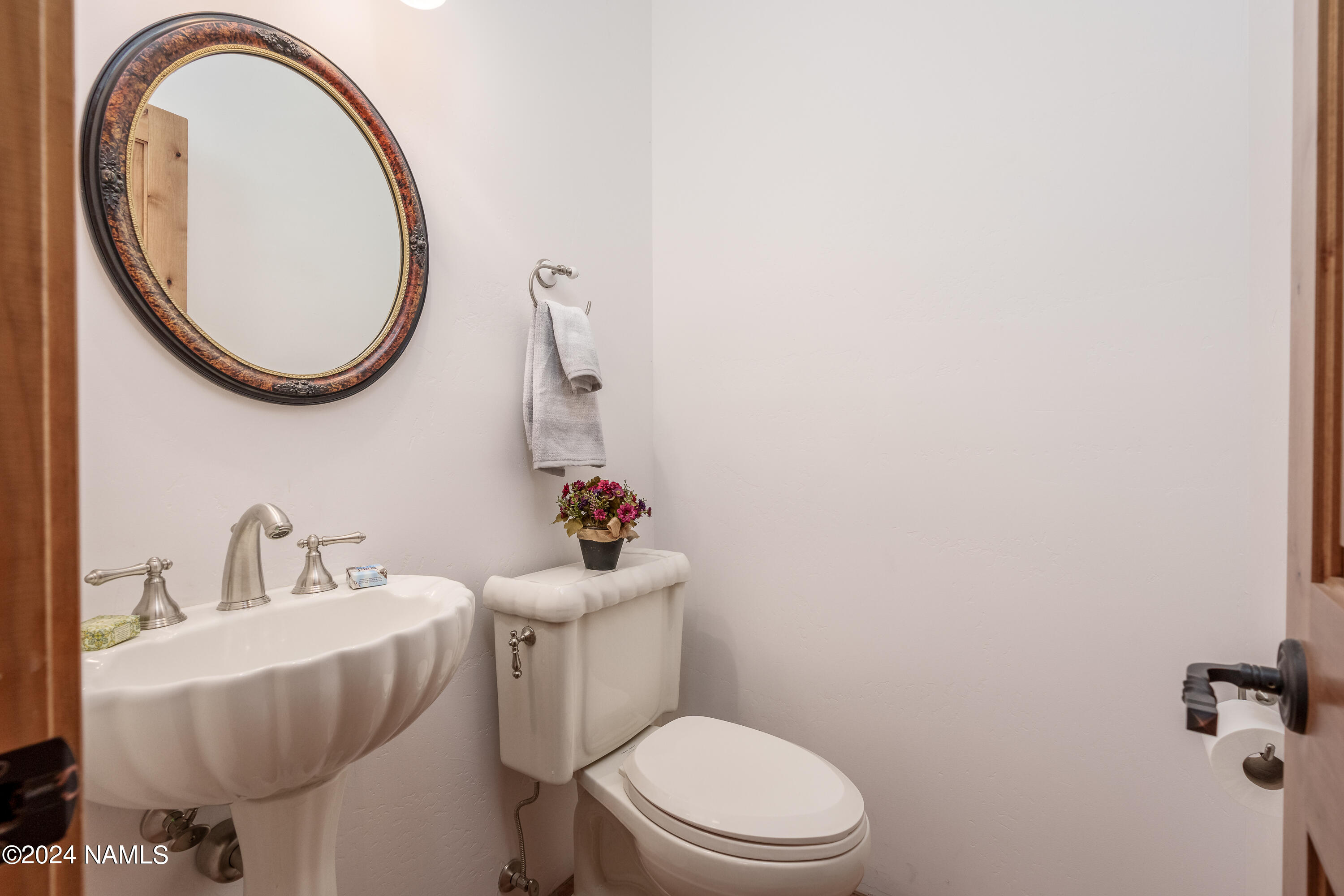 60 West Gunsmoke Road Sedona, AZ 86336 - Photo 14 of 61 60 W Gunsmoke Rd Sedona AZ-32