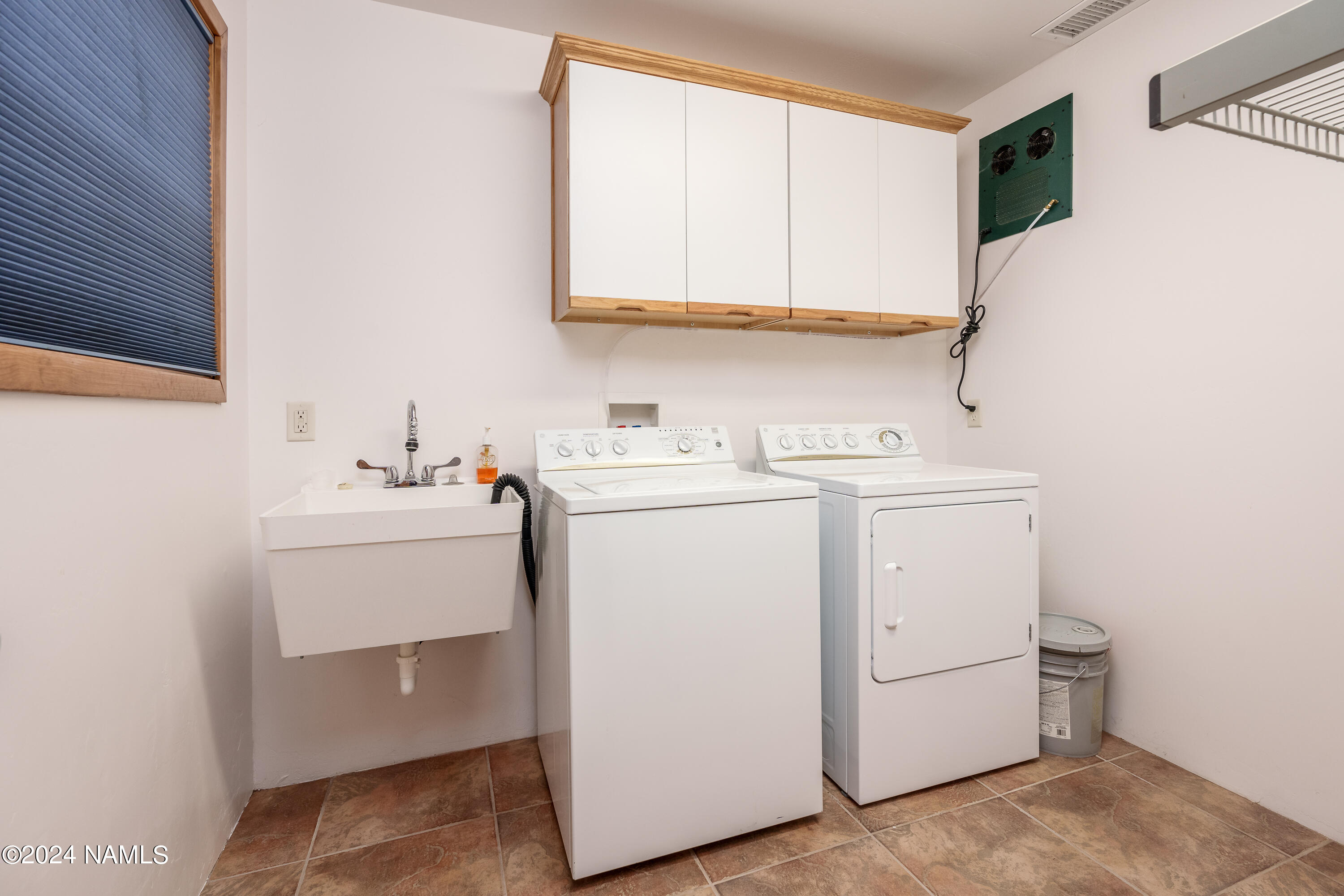 60 West Gunsmoke Road Sedona, AZ 86336 - Photo 33 of 61 60 W Gunsmoke Rd Sedona AZ-59