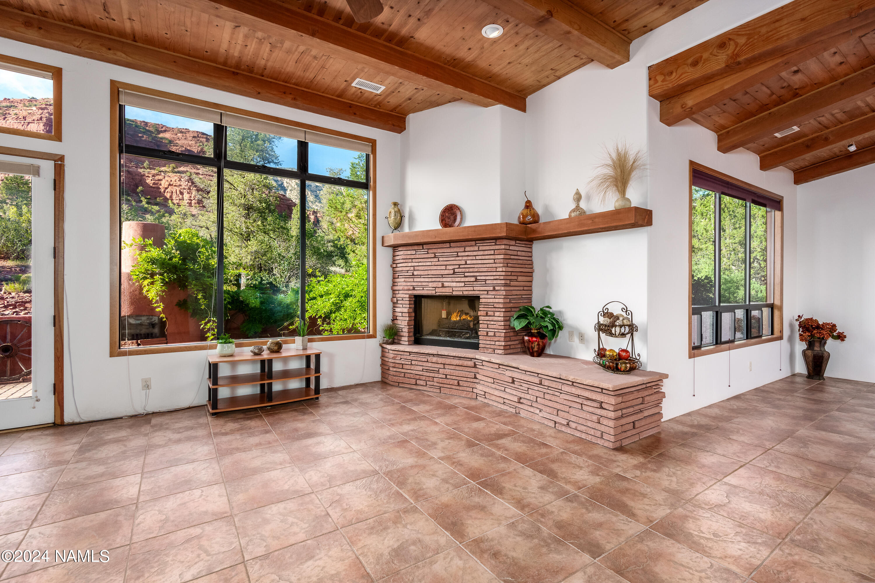 60 West Gunsmoke Road Sedona, AZ 86336 - Photo 4 of 61 60 W Gunsmoke Rd Sedona AZ-20