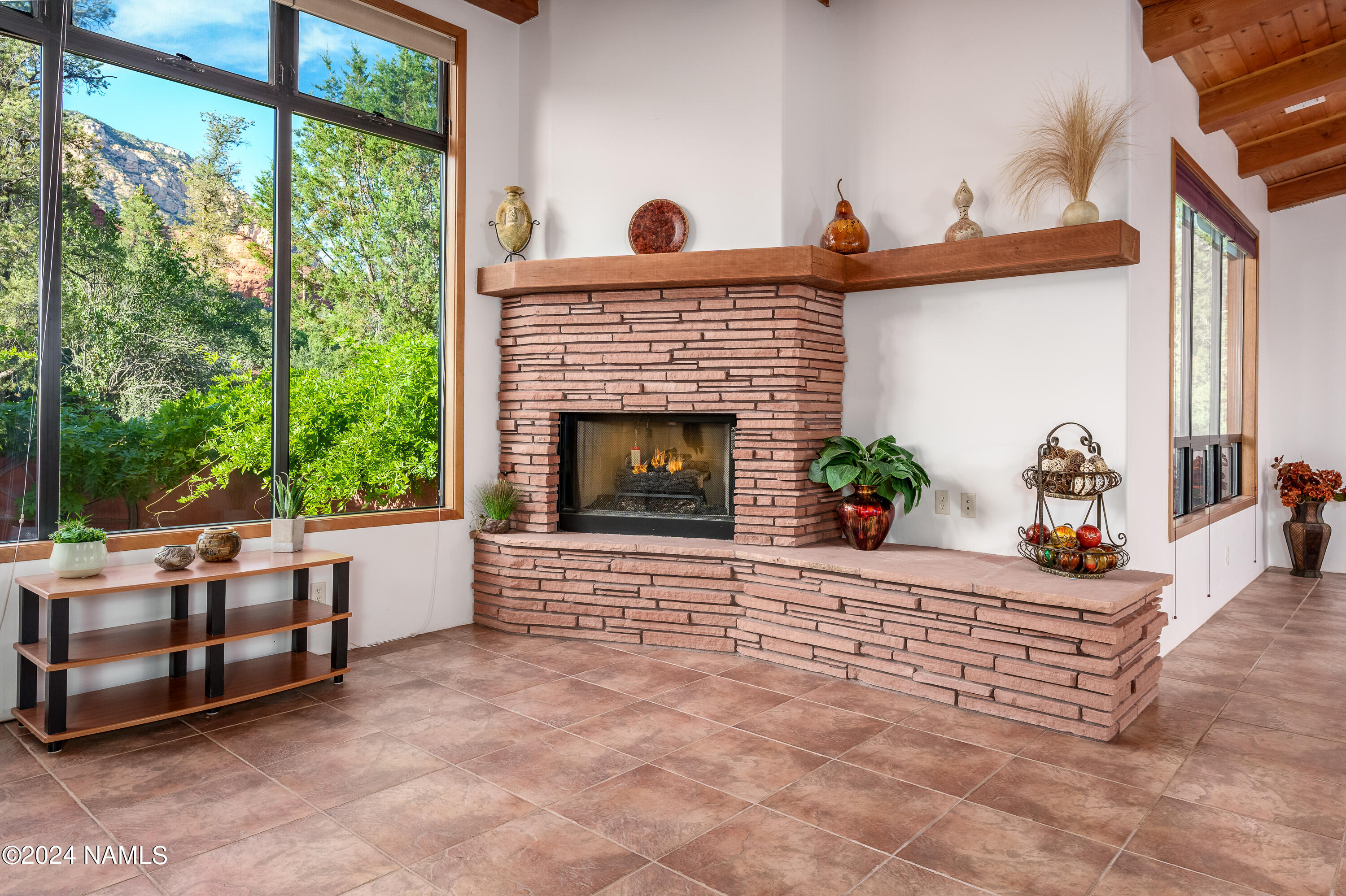 60 West Gunsmoke Road Sedona, AZ 86336 - Photo 5 of 61 60 W Gunsmoke Rd Sedona AZ-21