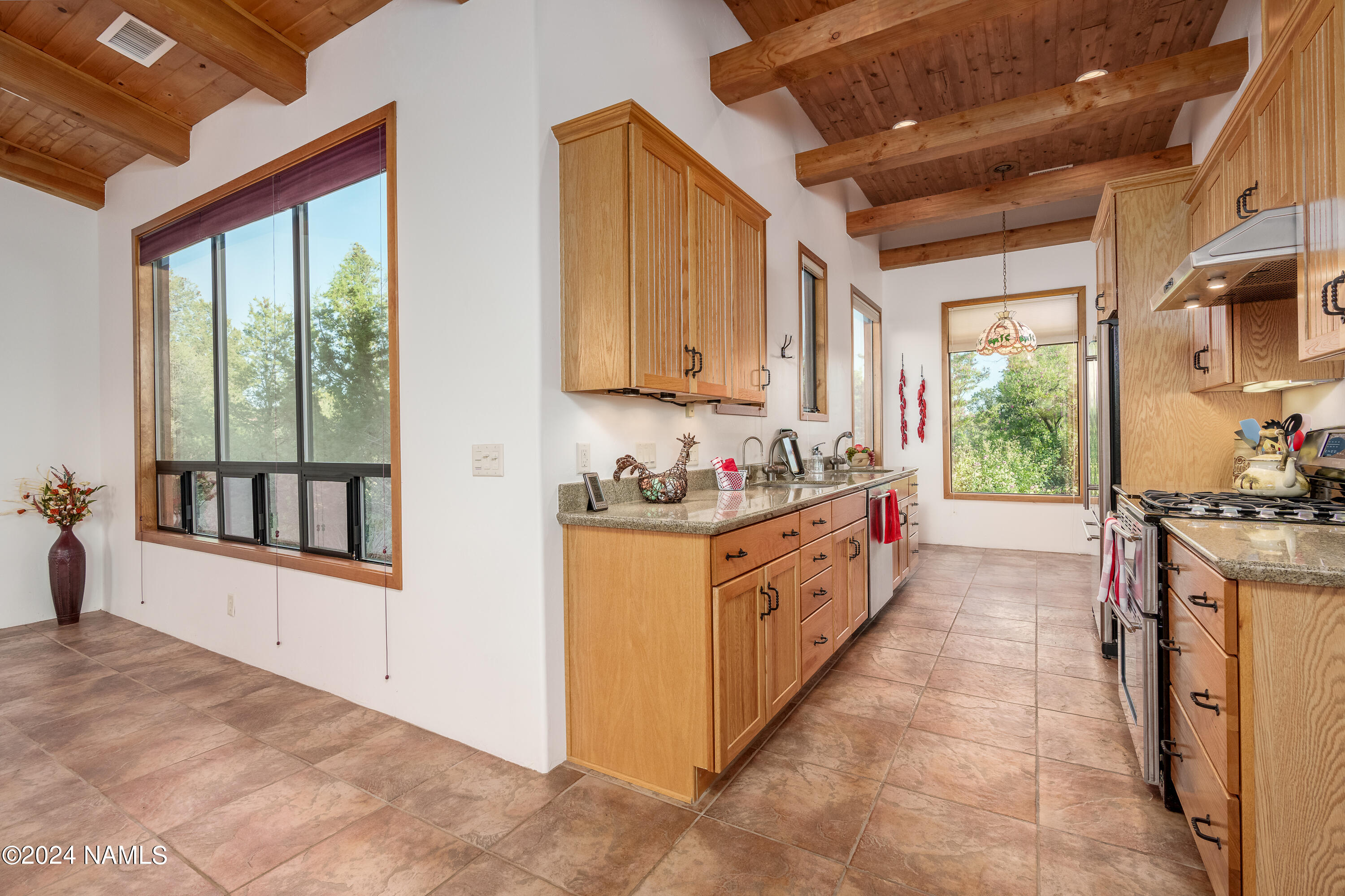 60 West Gunsmoke Road Sedona, AZ 86336 - Photo 9 of 61 60 W Gunsmoke Rd Sedona AZ-24