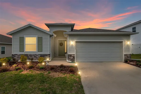 $319,000 | 17352 Northwest 172nd Avenue, Alachua, FL 32615