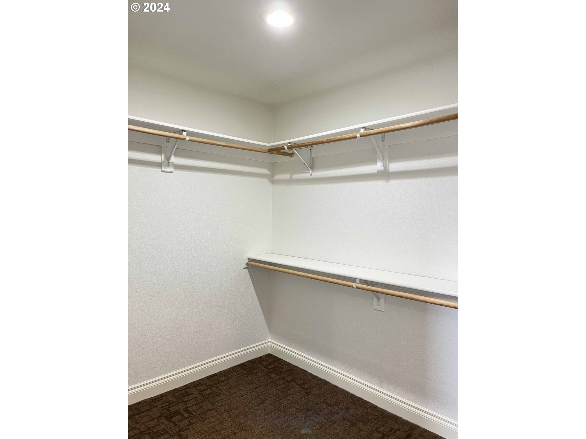 211 Harbor Street, Unit 31 Florence, OR 97439 - Photo 37 of 44 a view of an empty room