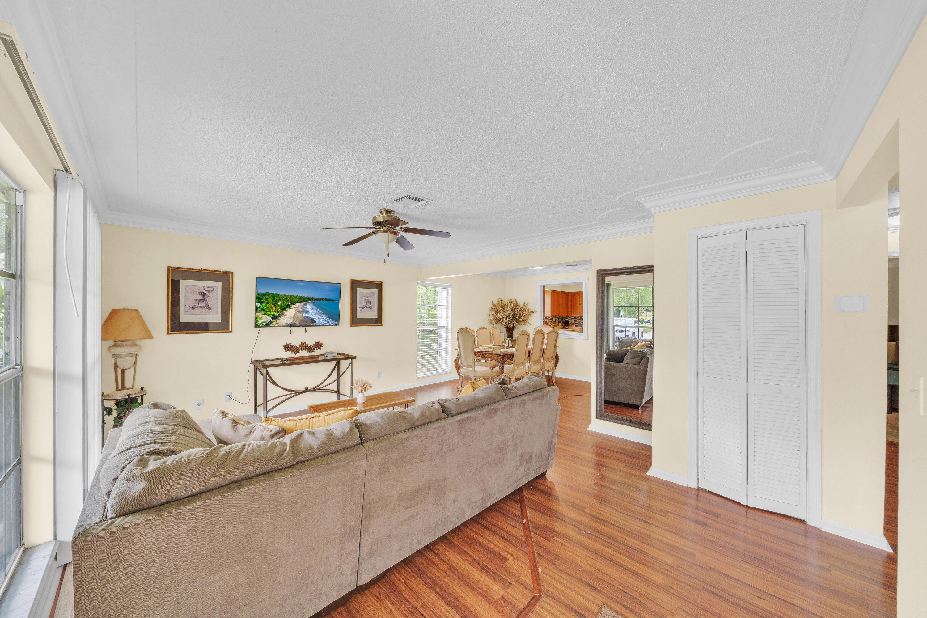 1350 Riverside Circle, Unit 1 Wellington, FL 33414 - Photo 5 of 43 4 Entrance (2)