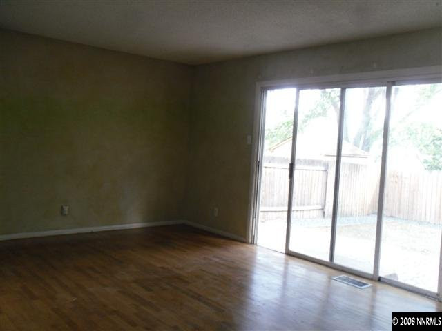 1455 Akard Drive Reno, NV 89503 - Photo 3 of 9 Photo 3
