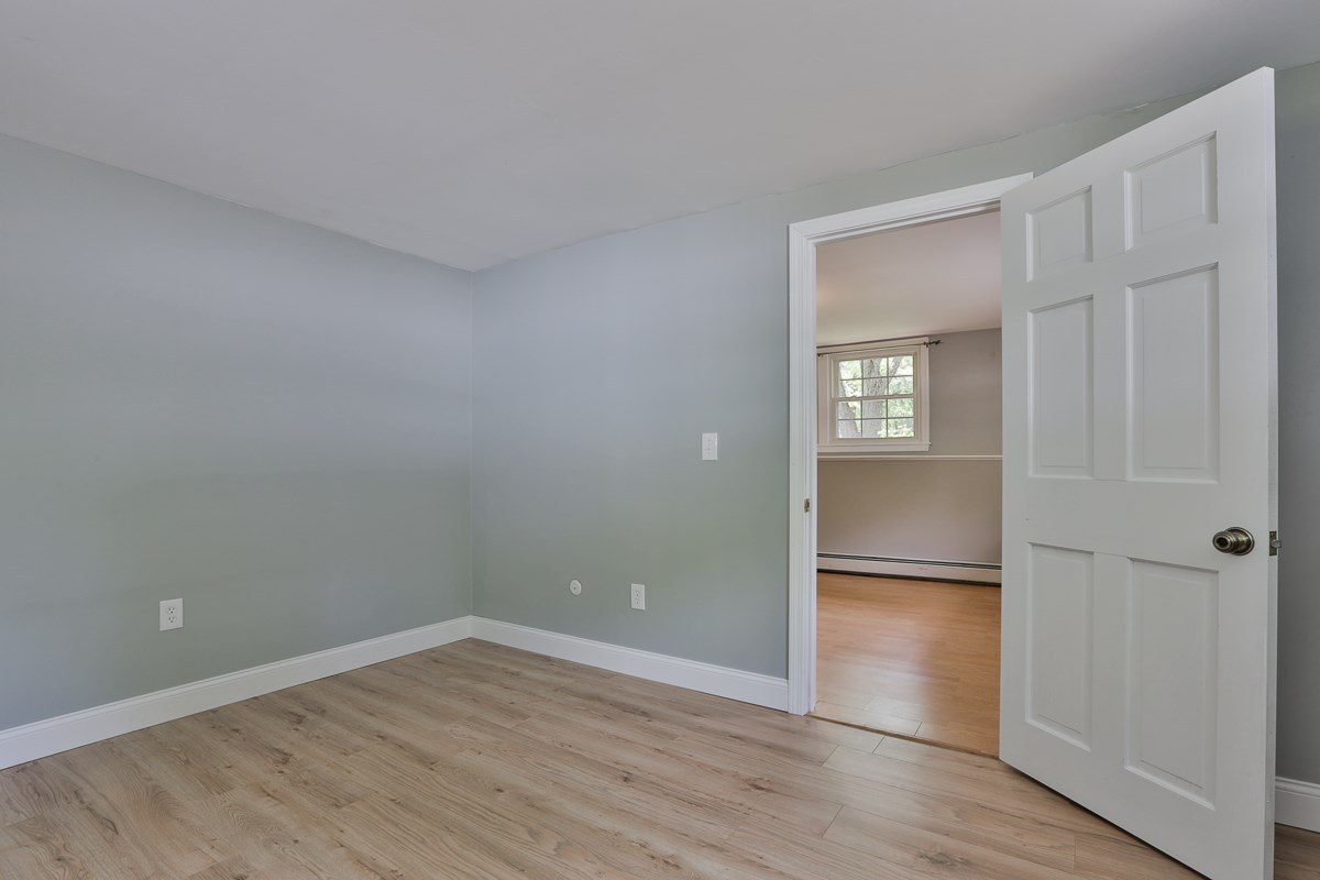 2 Walker Road Atkinson, NH 03811 - Photo 33 of 40