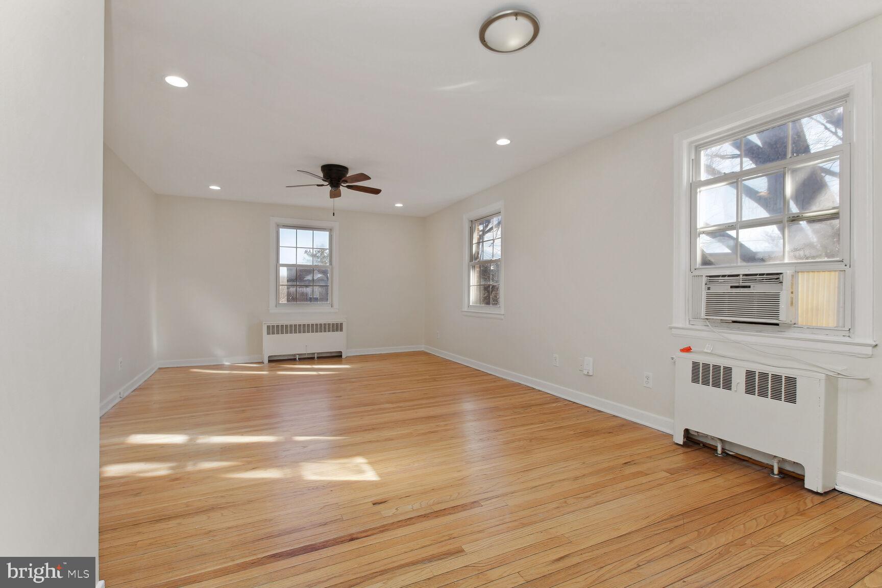 2208 Colston Drive, Unit C302 Silver Spring, MD 20910 - Photo 16 of 19