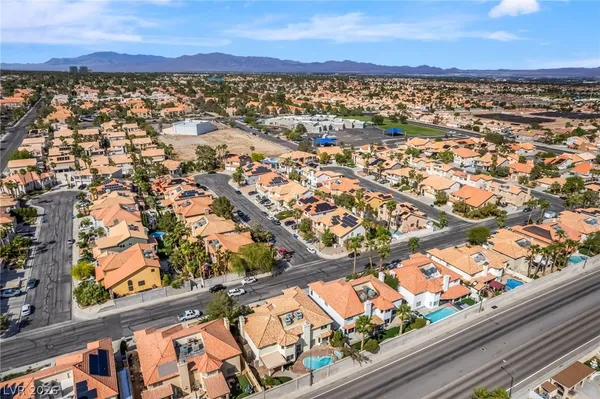 $650,000 | 9151 Ivory Beach Drive, Las Vegas, NV 89147