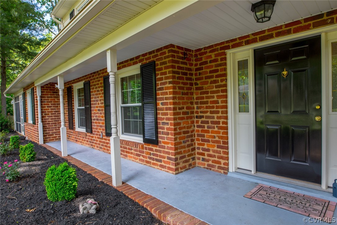2501 Cromwell Road North Chesterfield, VA 23235 - Photo 4 of 33 Gallery Image 4