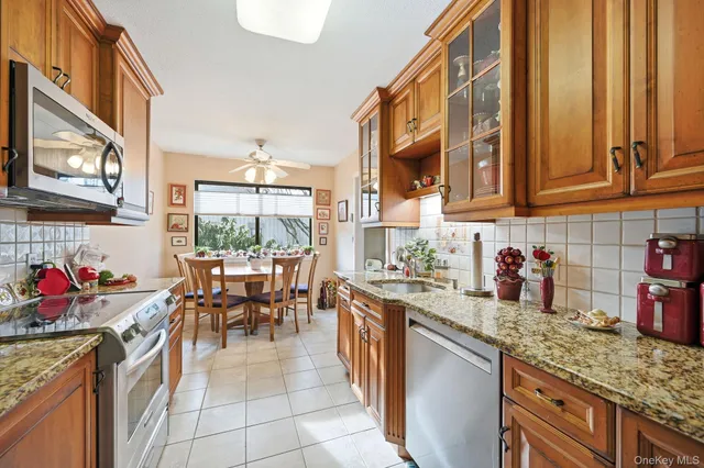 $699,000 | 59 Heritage Hills, Unit A, Somers, NY 10589