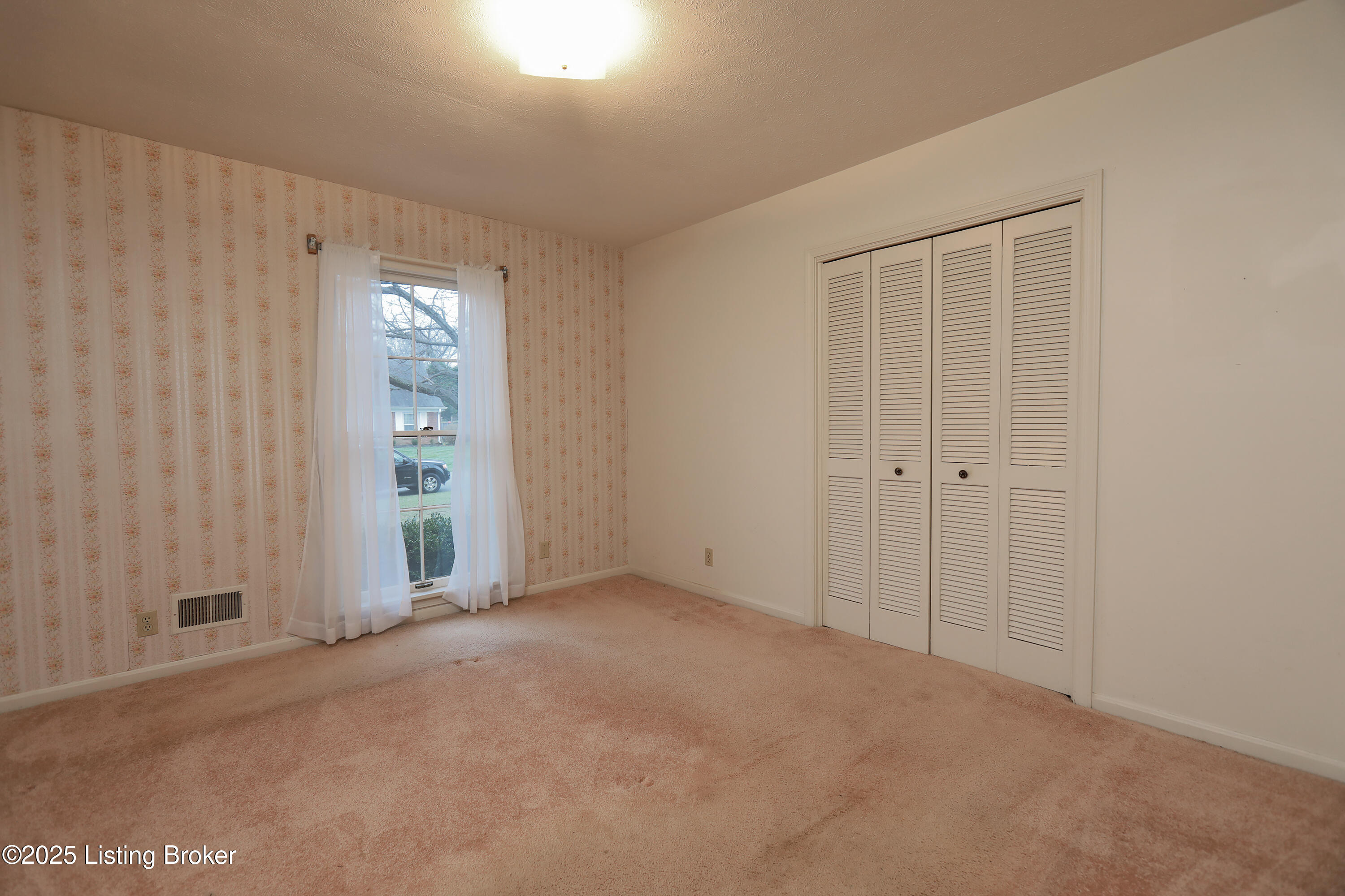 1905 Hollen Road Louisville, KY 40222 - Photo 26 of 47 1905_Hollen_27