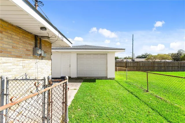 $1,750 | 542 Marino Drive, Norco, LA 70079