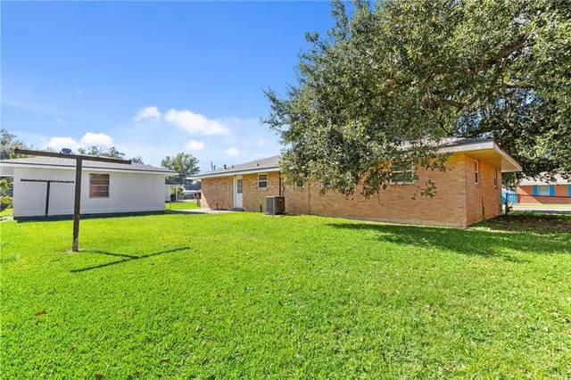 $1,750 | 542 Marino Drive, Norco, LA 70079