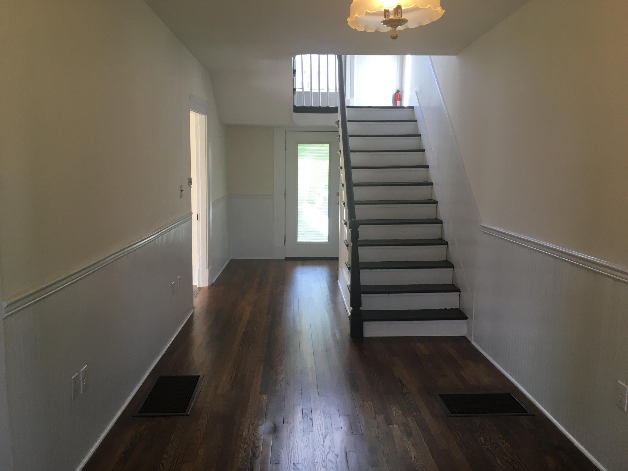 626 Maple Street Glade Spring, VA 24340 - Photo 5 of 18 04
