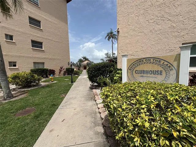 $145,000 | 3951 Lake Bayshore Drive, Unit F408, Bradenton, FL 34205