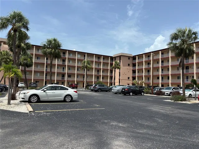 $145,000 | 3951 Lake Bayshore Drive, Unit F408, Bradenton, FL 34205