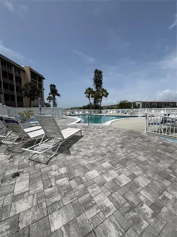 $145,000 | 3951 Lake Bayshore Drive, Unit F408, Bradenton, FL 34205